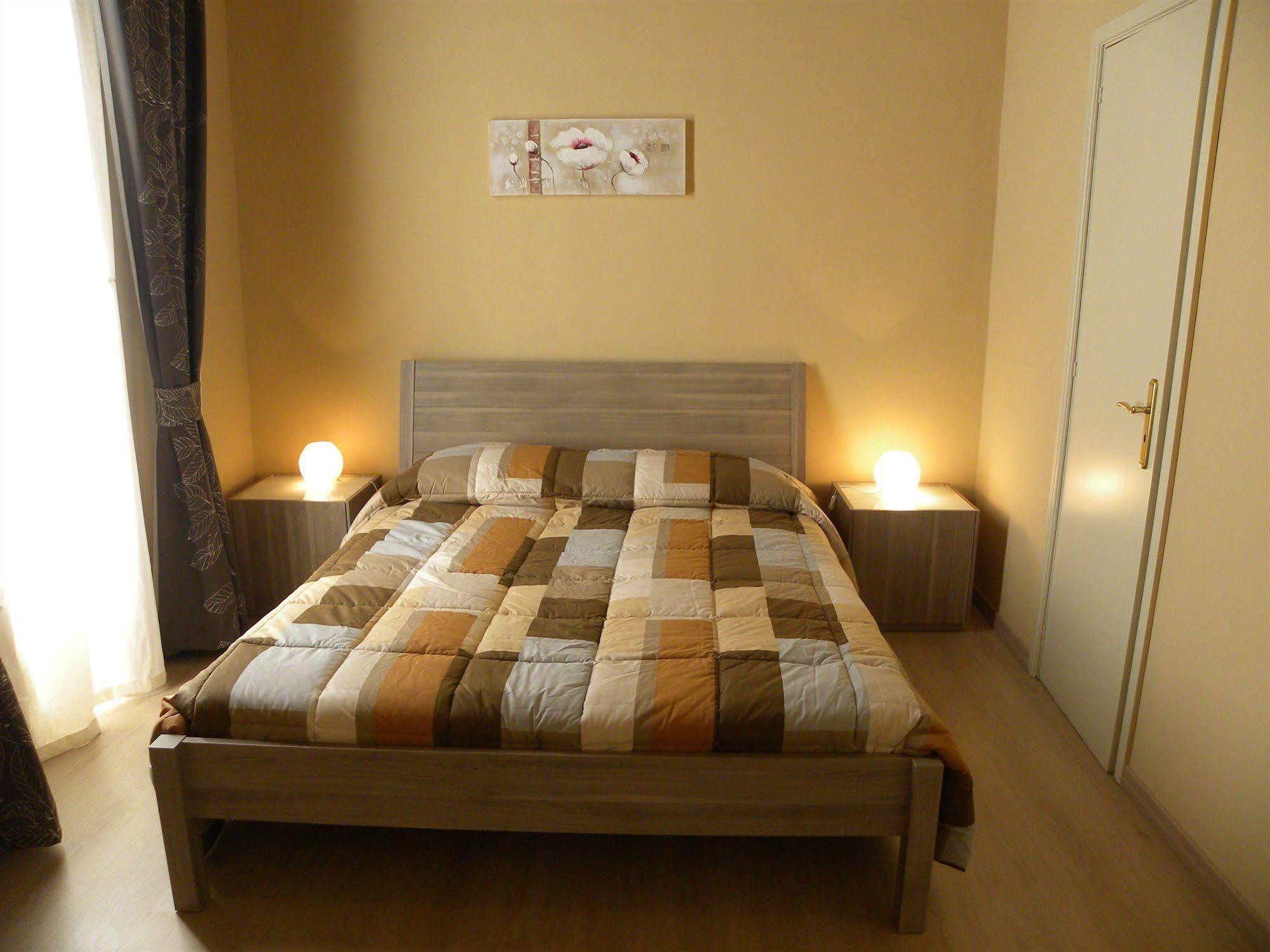 B&B Residenza Umberto Katania Zewnętrze zdjęcie